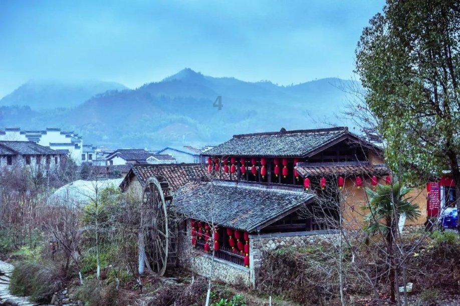车撞得很厉害，保险公司定损去修理是不是只定不能用的，像那种里面能用变形的是不是就不会定损修理啦？游戏画面